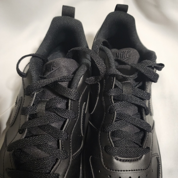 BIG KIDS NIKE COURT BOROUGH LO RECRAFT - Picture 6 of 7